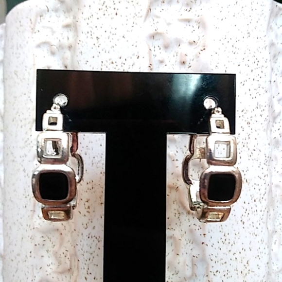 NWOT Silver Hoop Earrings With Black Enamel. - Picture 5 of 17